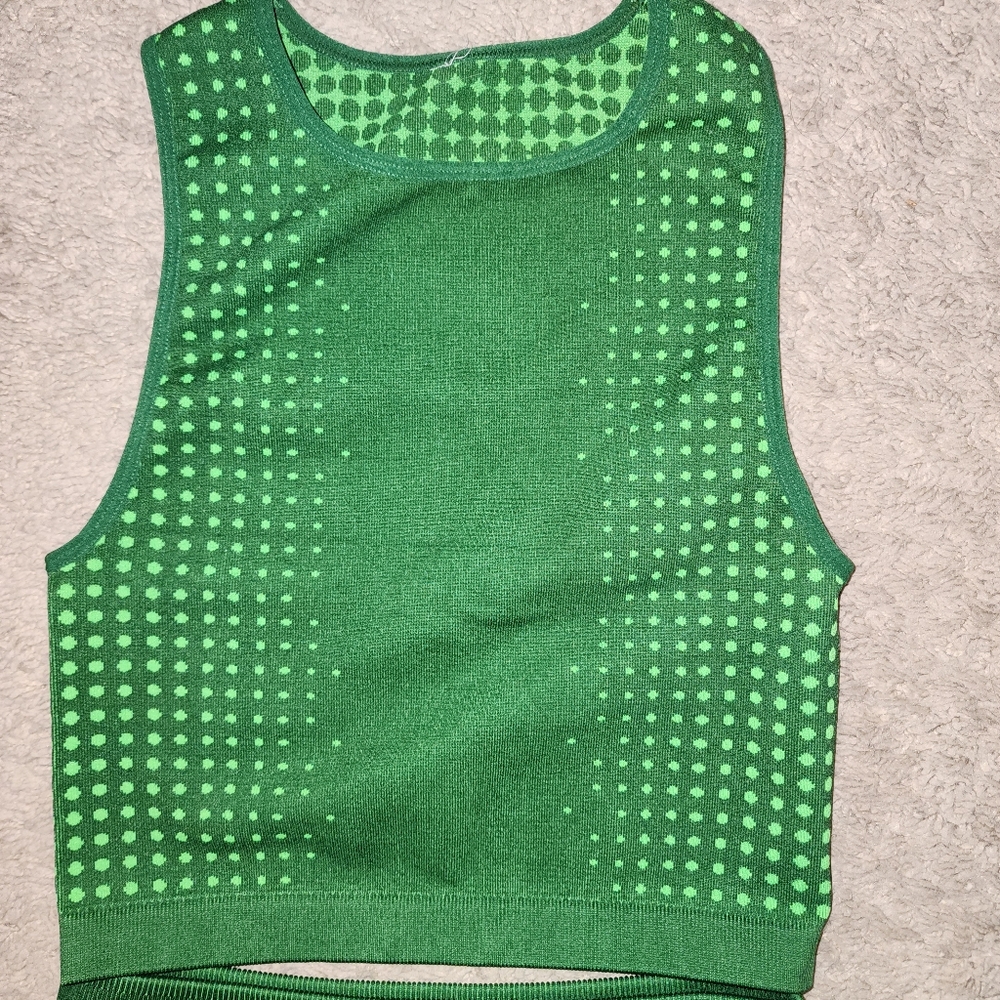 Fabletics - Picture 3 of 6